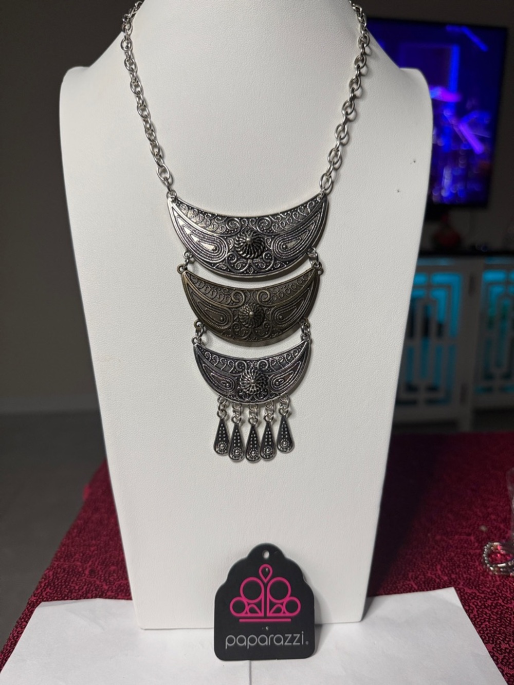 paparazzi Silver-Tone Triple Crescent Filigree Pendant Necklace